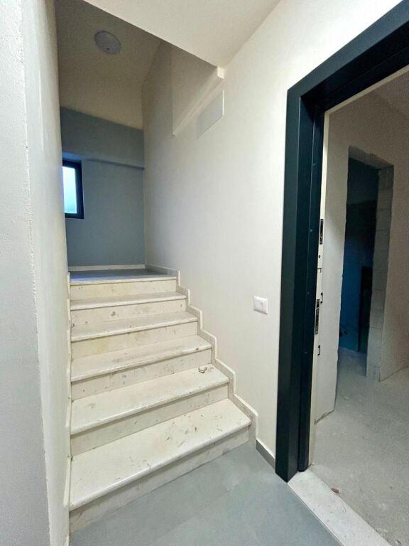 Parking në shitje në Pazari i Korçës, Korçë, 112 m². Foto 8 nga 12