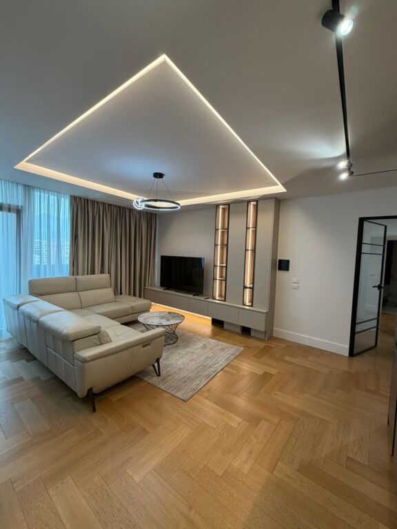 Appartamento 2+1 in affitto a Lake View Residences, Tirana, 120 m²