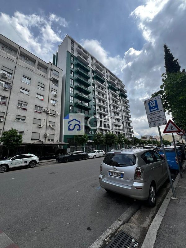 Appartamento 3+1 in vendita a Komuna e Parisit, Tirana, 125 m²