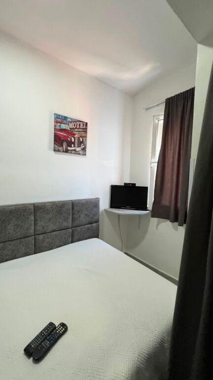 Appartamento 1+1 in affitto a Brryli, Tirana, 43 m²