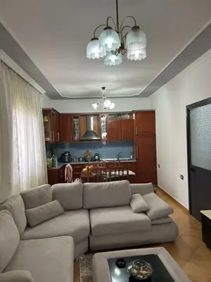 Villa 2+1 in affitto a Rruga Siri Kodra, Tirana, 80 m². Foto 2 di 8
