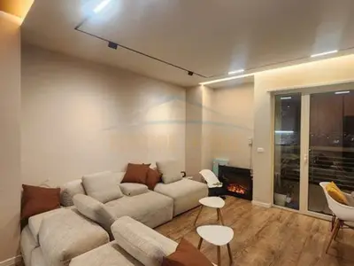 Apartament 2+1 me qera në Vila e Zogut, Durrës, 92 m². Foto 2 nga 8
