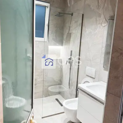 Apartament 1+1 me qera në 5 maj, Tiranë, 60 m². Foto 3 nga 4