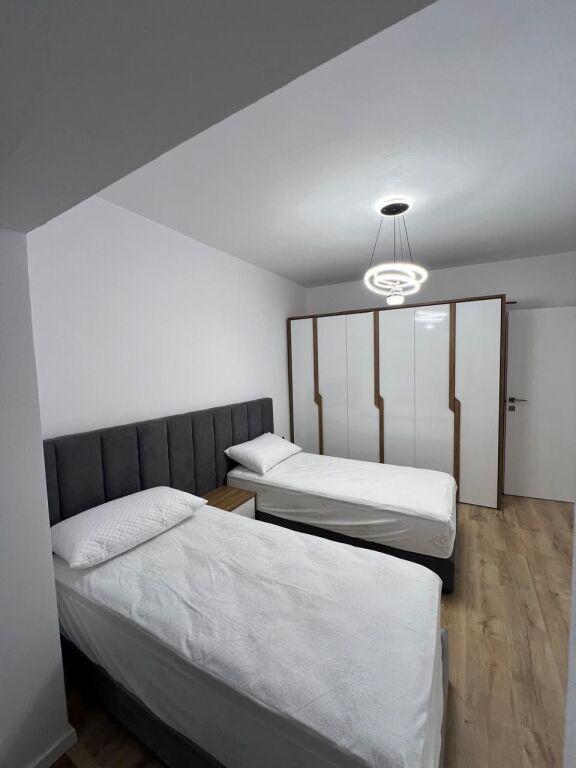 Apartament 2+1 me qera në 21 Dhjetori, Tiranë, 100 m². Foto 3 nga 7