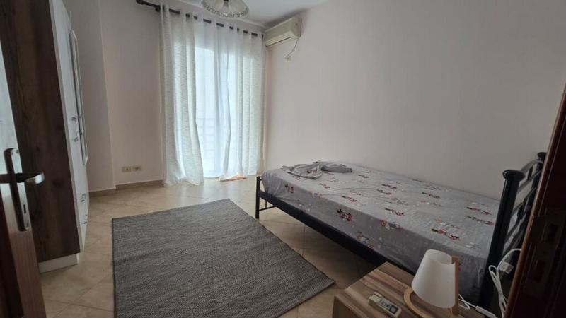 Apartament 2+1 me qera në Rruga Stavri Themeli, Tiranë, 100 m². Foto 6 nga 6