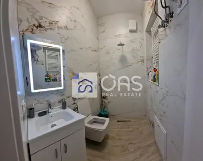 Apartament 1+1 me qera në Xhamlliku, Tiranë, 50 m². Foto 3 nga 4