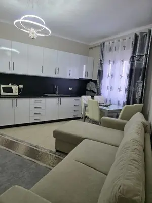 Apartament 1+1 me qera në Lungomare, Vlorë, 95 m². Foto 1 nga 10