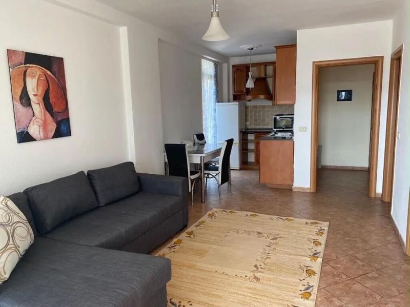 Monolocale in affitto a Rruga Hoxhë Vokrri, Tirana, 78 m²