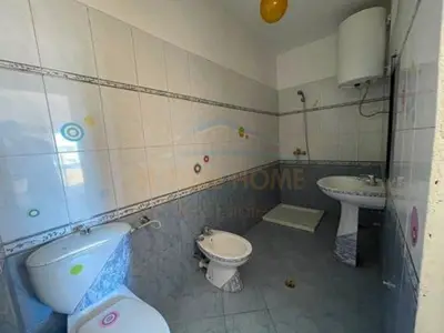 Appartamento 2+1 in affitto a Vila e Zogut, Durazzo, 100 m². Foto 4 di 8