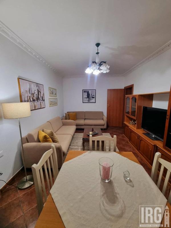 Appartamento 2+1 in affitto a Rruga Qamil Guranjaku, Tirana, 90 m²