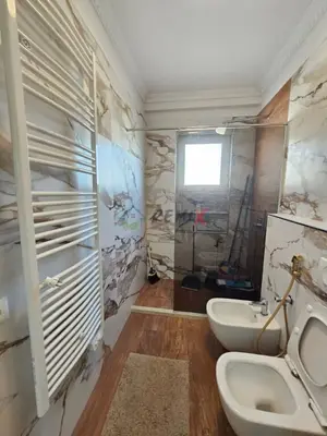 Apartament 2+1 në shitje në Plazh, Durrës, 99 m². Foto 5 nga 12