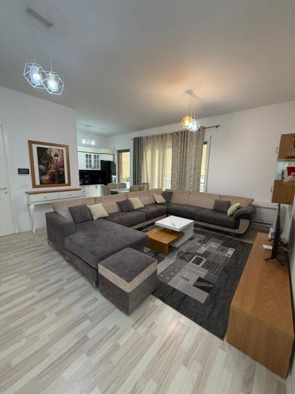 Apartament 2+1 me qera në Kompleksi Delijorgji, Tiranë, 110 m²