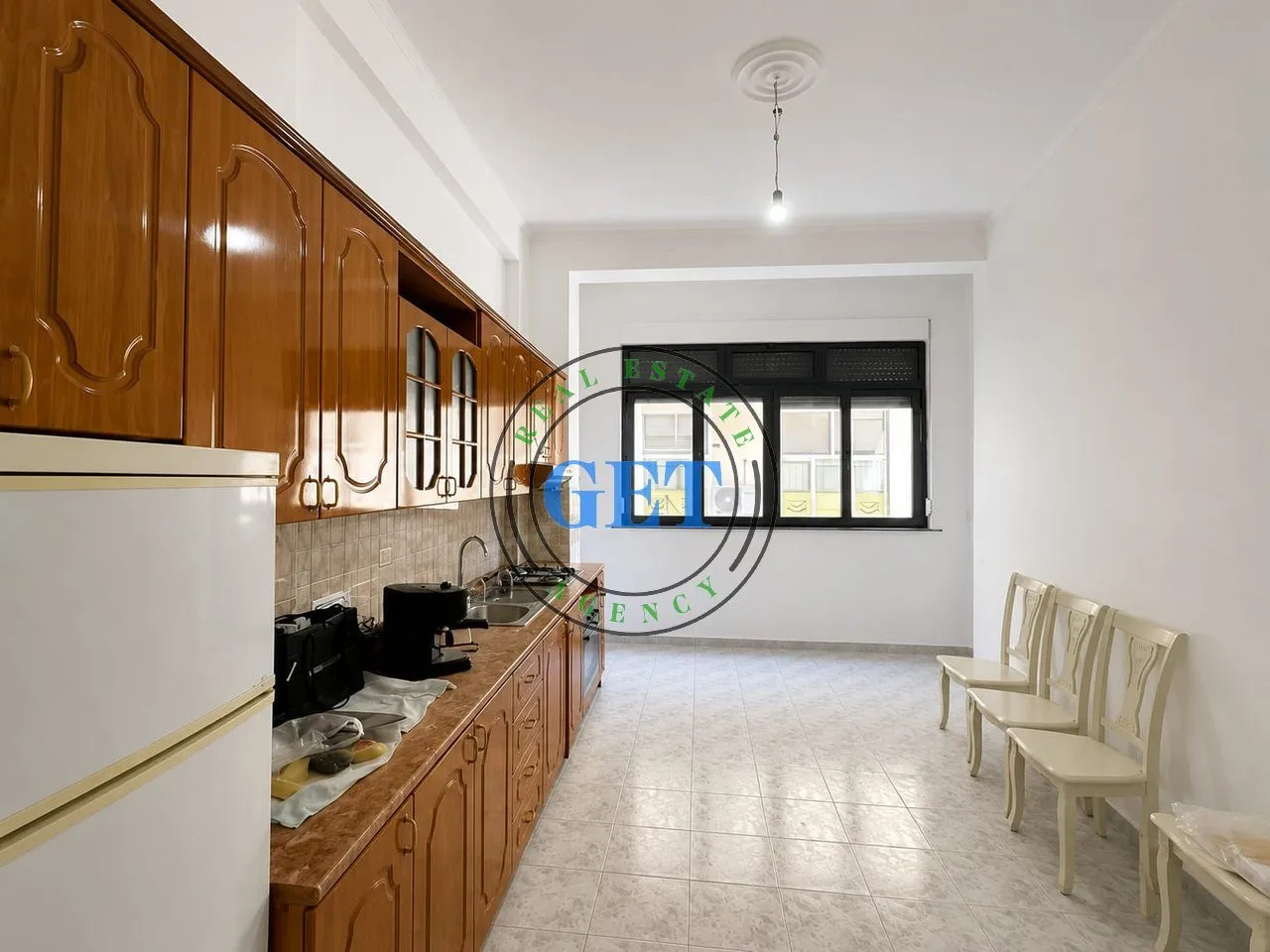 Apartament 2+1 në shitje në Muzeumi, Durrës, 80 m². Foto 1 nga 8