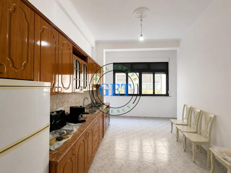 Appartamento 2+1 in vendita a Muzeumi, Durazzo, 80 m²