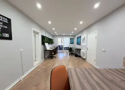 Ufficio in affitto a Rruga e Kavajës, Tirana, 110 m². Foto 1 di 7
