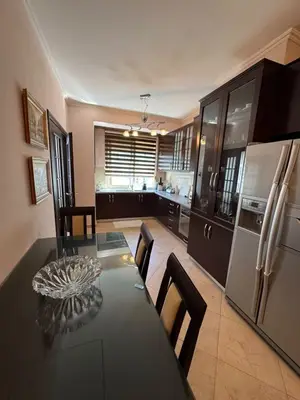 Apartament 3+1 me qera në Komuna e Parisit, Tiranë, 122 m². Foto 5 nga 10