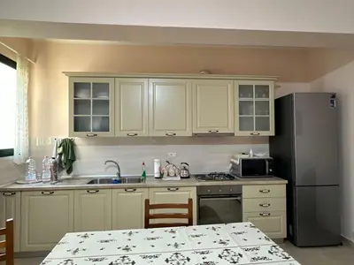 Apartament 2+1 në shitje në Rr. Gjergj Arianiti, Vlorë, 108 m². Foto 2 nga 7