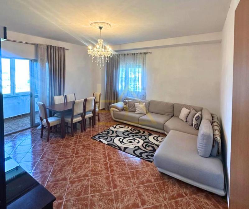 Appartamento 2+1 in affitto a Non Solo Pizza - Casa Italia, Tirana, 120 m²