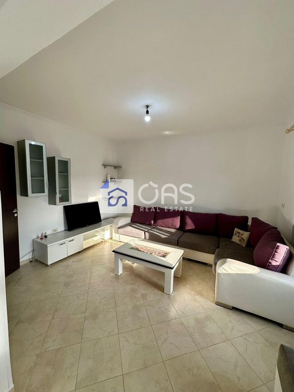 Appartamento 1+1 in affitto a Laprakë, Tirana, 60 m²