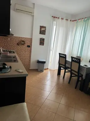 Apartament 1+1 në shitje në Bulevardi Nënë Tereza, Shëngjin, 70 m². Foto 7 nga 10