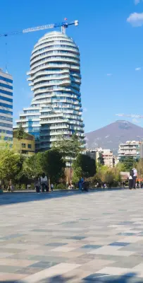 Apartment 3+1 for sale in Sheshi Skënderbej, Tirana, 177 m². Photo 3 of 6