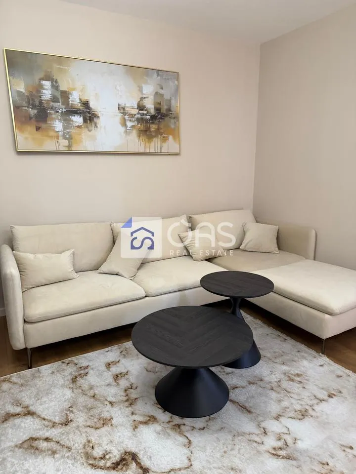 Apartament 2+1 me qera në Yzberisht, Tiranë, 80 m². Foto 1 nga 6