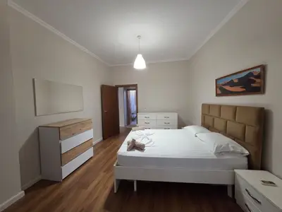 Apartament 1+1 me qera në Bulevardi Zogu I, Tiranë, 75 m². Foto 5 nga 6