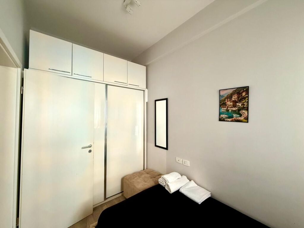 Appartamento 1+1 in vendita a Kompleksi Mangalem 21, Tirana, 31 m². Foto 2 di 3
