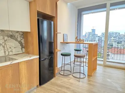 Apartament 2+1 me qera në Rruga Riza Cerova, Tiranë, 125 m². Foto 2 nga 10
