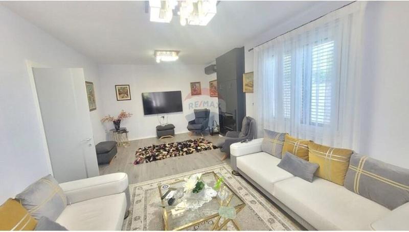 Villa for sale in Tirana, 1,410 m²