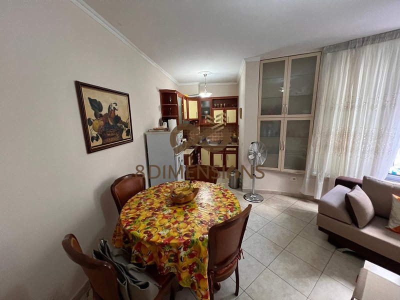 Apartament 1+1 në shitje në Rruga e Elbasanit, Tiranë, 87 m². Foto 3 nga 9