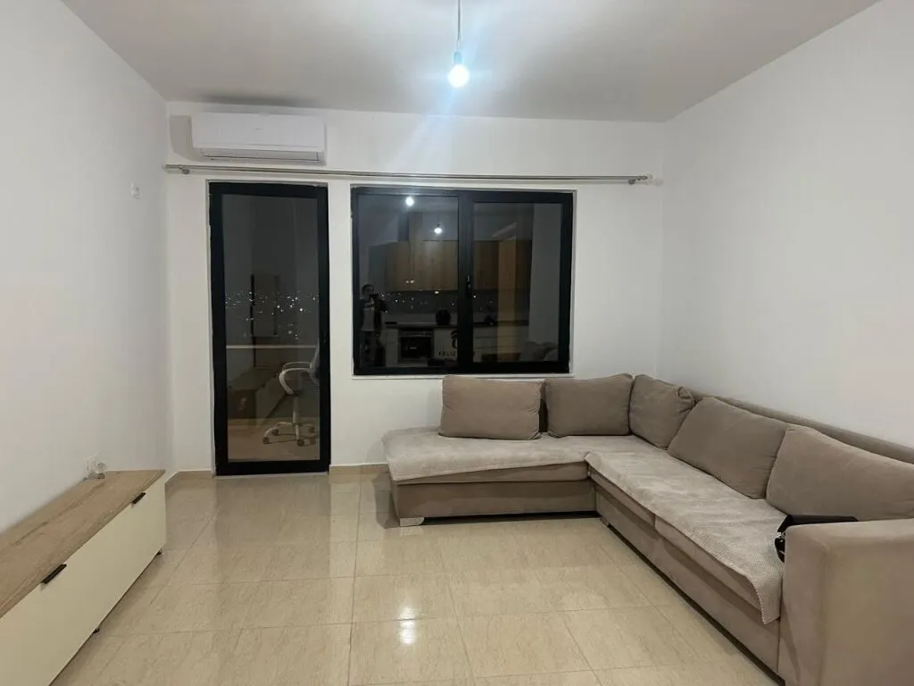 Appartamento 2+1 in affitto a Casa Italia, Tirana, 90 m². Foto 1 di 6