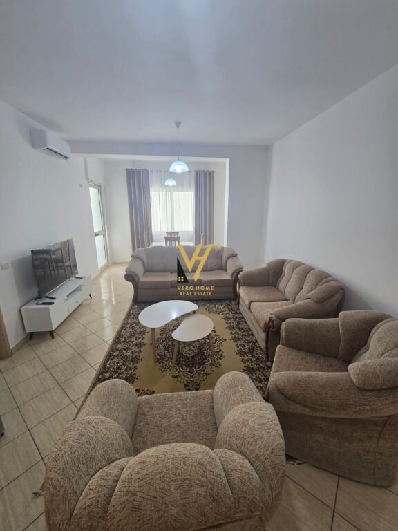 Apartament 1+1 me qera në Kodra e Diellit, Tiranë, 75 m²