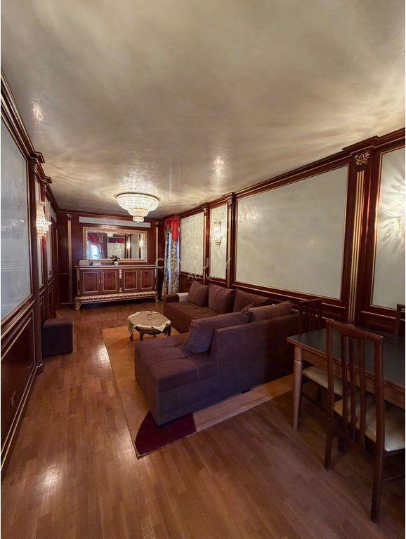 Garsoniere me qera në Rruga Hoxhë Vokrri, Tiranë, 83 m². Foto 2 nga 9