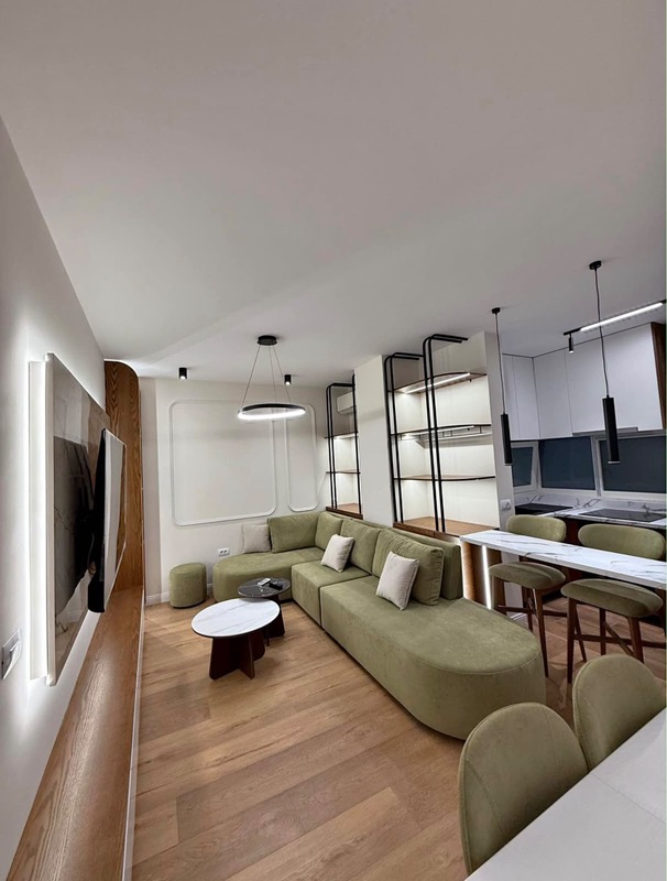 Apartment 2+1 for rent in Bulevardi Zogu I, Tirana, 90 m²