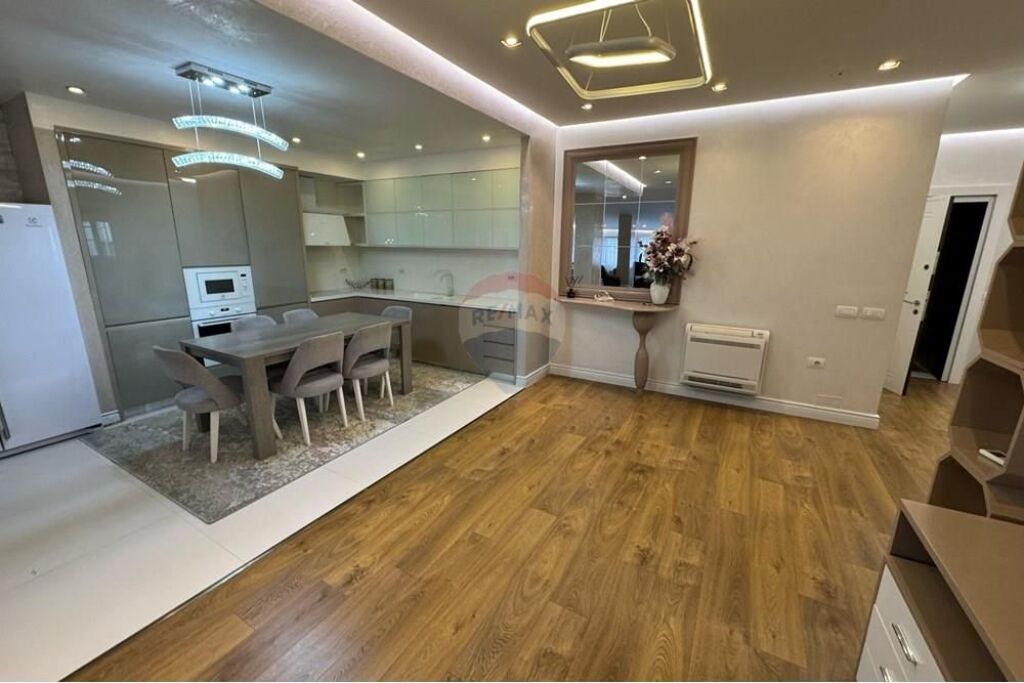 Apartament në shitje në Fresk, Tiranë, 174 m². Foto 2 nga 3