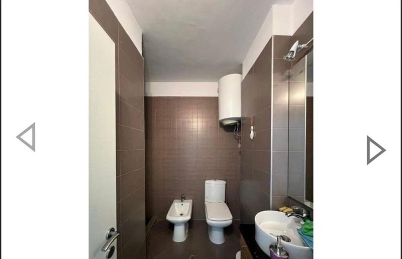 Apartament 1+1 me qera në Rruga e Currilave, Durrës, 80 m². Foto 9 nga 9