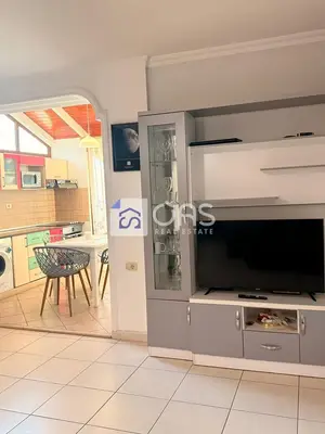 Apartament 1+1 me qera në Rruga Fortuzi, Tiranë, 74 m². Foto 3 nga 7