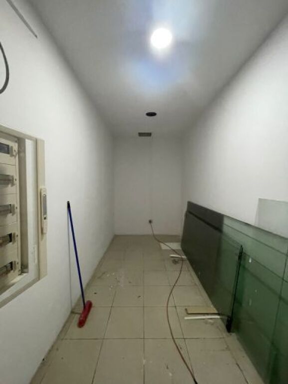 Commercial space for rent in Blloku, Tirana, 330 m². Photo 1 of 3