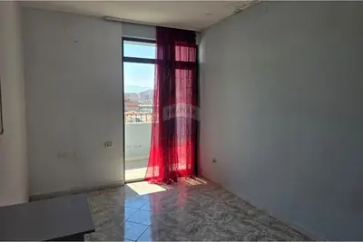 Apartament 2+1 në shitje në Rruga e re, Vlorë, 110 m². Foto 8 nga 12