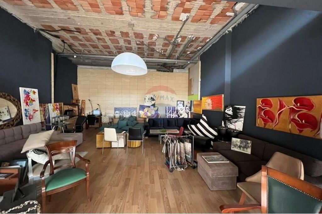 Shop for sale in Don Bosko, Tirana, 225 m². Photo 1 of 3