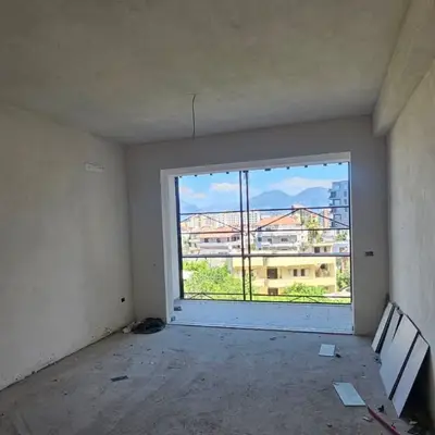 Apartment 1+1 for sale in Tirana, 80 m². Photo 2 of 3