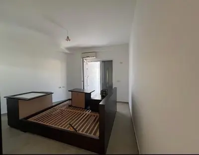 Apartament 2+1 me qera në Ali Demi, Tiranë, 120 m². Foto 3 nga 5