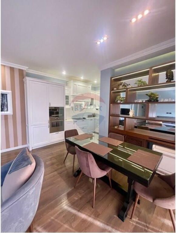Apartment for rent in Rruga e Kavajës, Tirana, 95 m². Photo 1 of 3