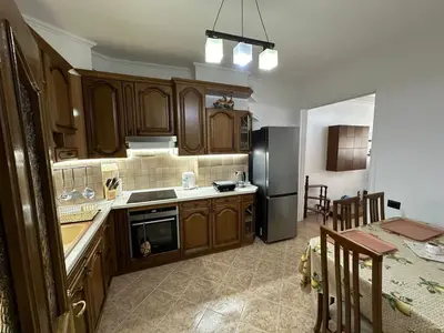 Apartament 2+1 me qera në Myslym Shyri, Tiranë, 100 m². Foto 3 nga 8