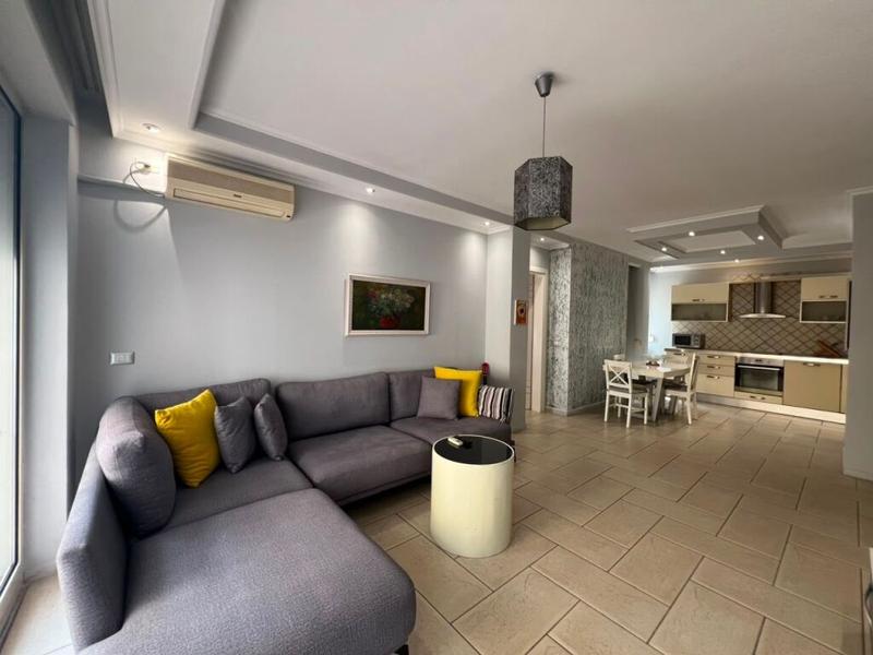 Appartamento 2+1 in affitto a Rruga Asim Vokshi, Tirana, 120 m²