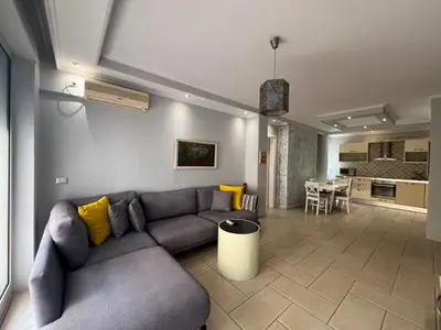 Apartament 2+1 me qera në Rruga Asim Vokshi, Tiranë, 120 m². Foto 1 nga 8