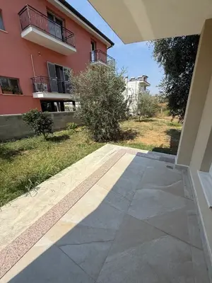 Vilë 2+1 me qera në Sauk, Tiranë, 100 m². Foto 8 nga 9
