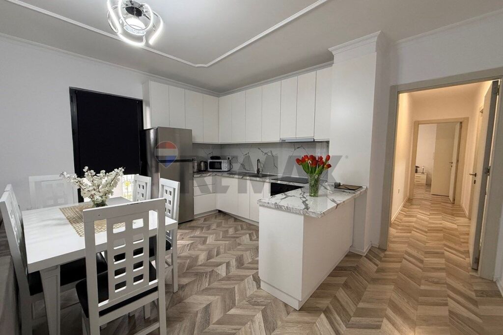 Appartamento in vendita a Rruga 5 Maji, Tirana, 133 m². Foto 3 di 3