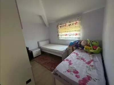 Apartament 2+1 me qera në Xhamlliku, Tiranë, 120 m². Foto 6 nga 7